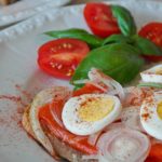 salmon-sandwich-855917_1280
