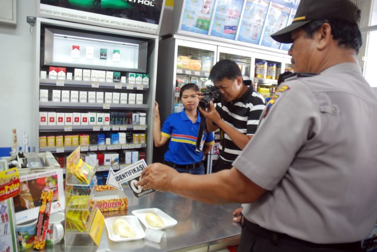 Perampok Minimarket Beraksi Lagi, Gondol Uang dan Rokok