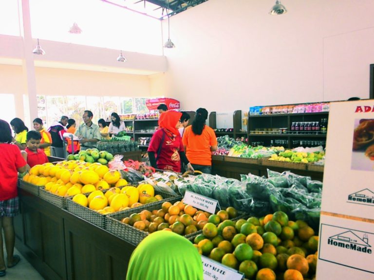 Memanjakan Mata dan Lidah di Agro Resto Hortimart