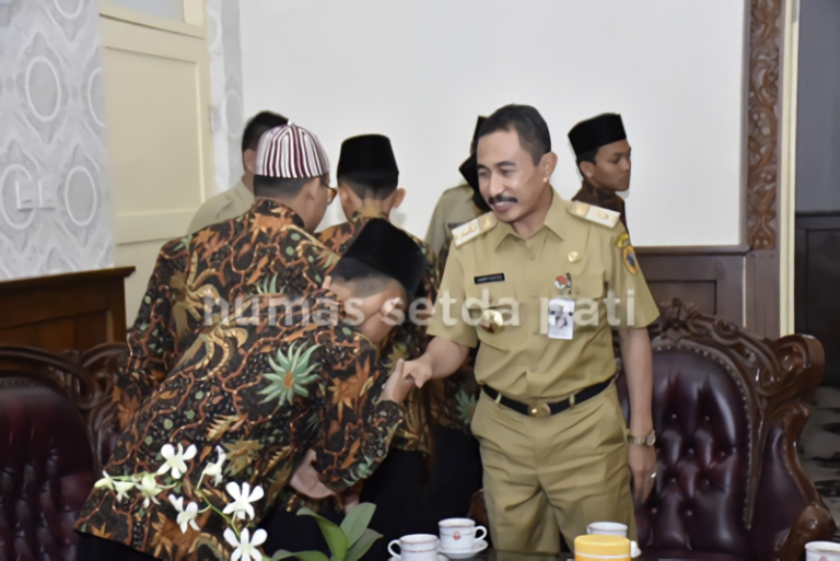 Sepuluh Khalifah Jateng Asal Pati Terbang ke Medan