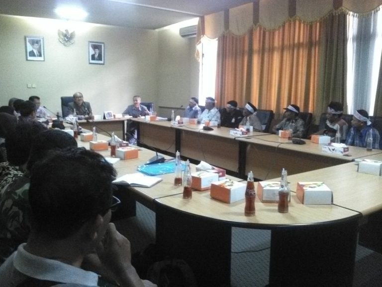 Inilah Kesalahan Kades Jokowa Temuan Warga Plumbon