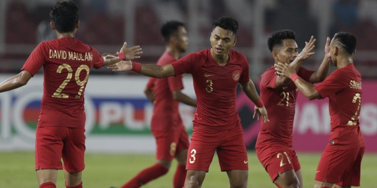 Bek Thailand Absen Buka Peluang Indonesia Curi Poin