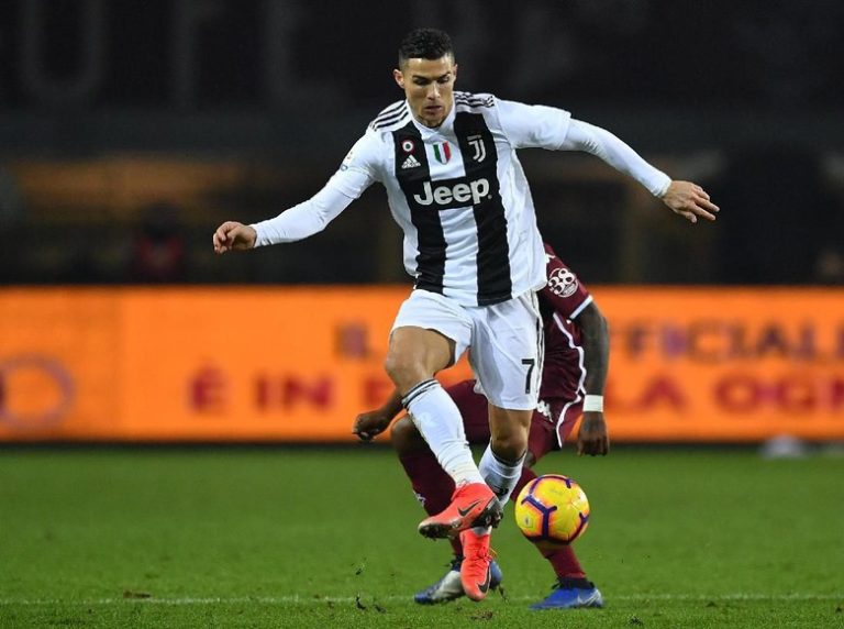 Gol Ronaldo “Pembunuh”  di Derby Della Mole
