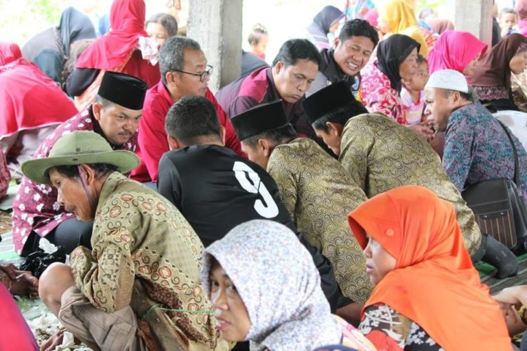 Tradisi Iriban Desa Kalisidi Wujud Kepedulian Kelestarian Alam