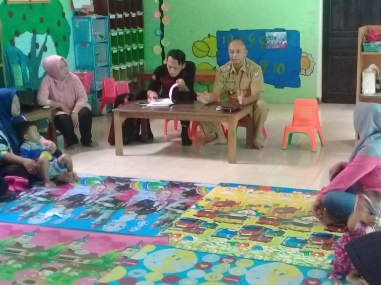 Kades Sraten Ingatkan Kelompok Penerima Eks PNPM Pergunakan Bantuan Sebaik-baiknya