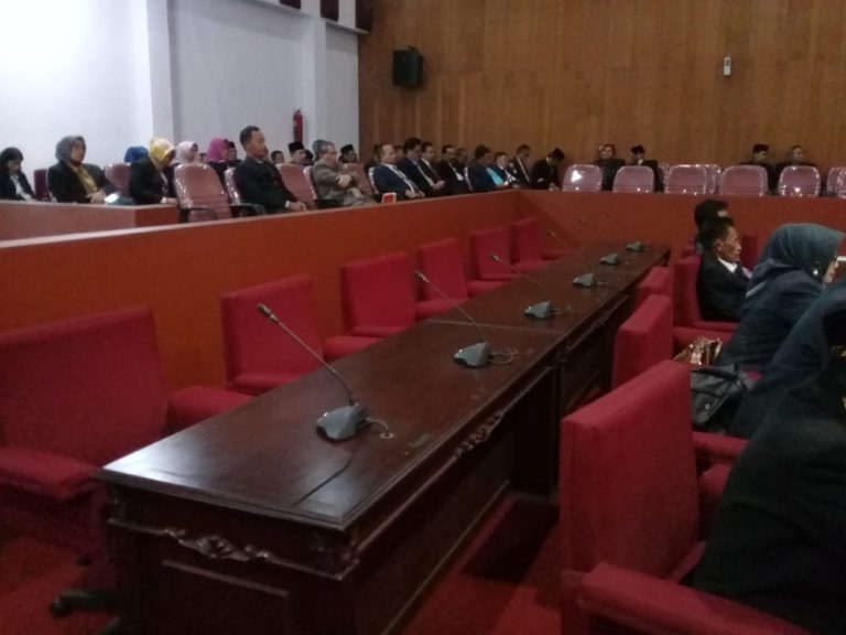 Anggota DPRD Sibuk Kampanye, Rapat Paripurna Sepi