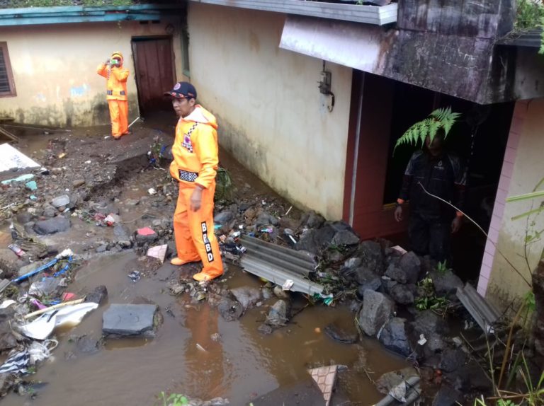 Pemkab Semarang Kaji Penyebab Banjir di Desa Candi Bandungan