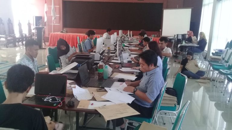 Rekapitulasi Surat Suara di PPK Butuh Waktu 8 Hari