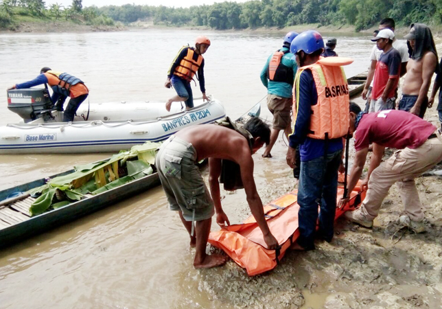 Tak Kuat Menyeberangi Bengawan Solo, Warga Medalem Tewas Tenggelam