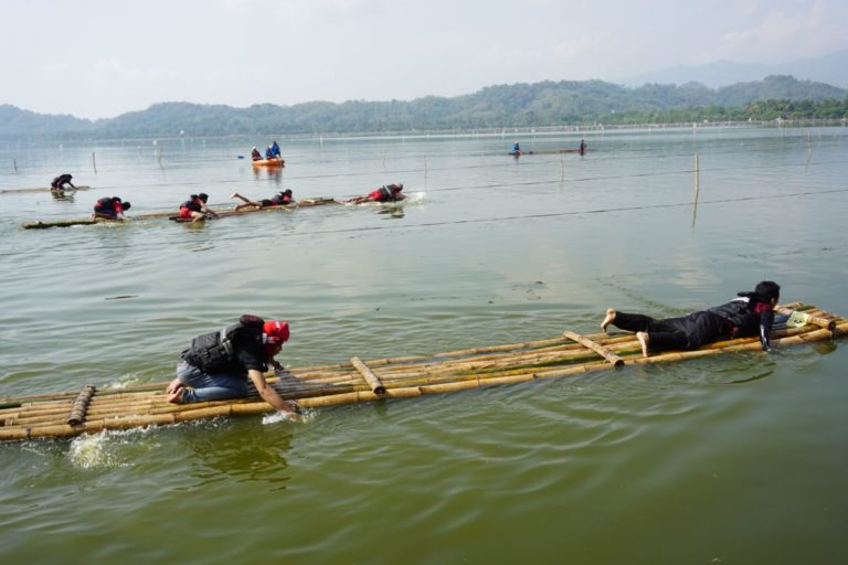 Festival Gethek di Rowo Jombor, Peserta Senang Meski Mendayung Pakai Tangan