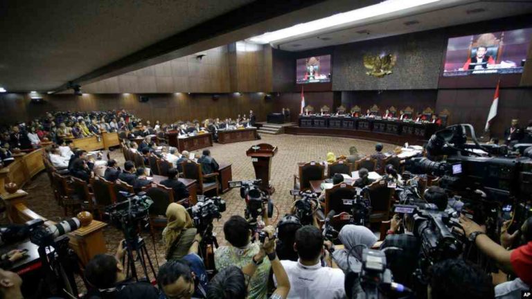 MK Tolak Saksi Dilingdungi LPSK, Begini Segitnya Perdebatan Tim BPN Vs Tim TKN