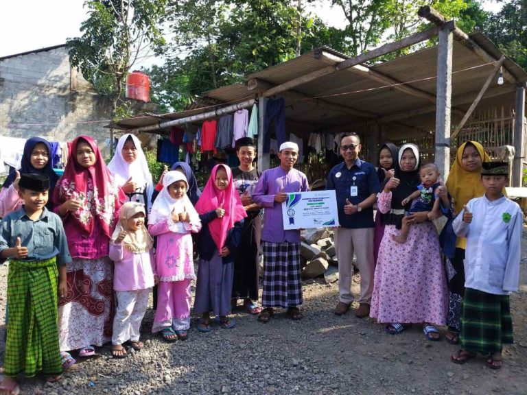BPJS Kesehatan Cabang Ungaran Salurkan Bantuan ke Panti Roudlotul Jannah