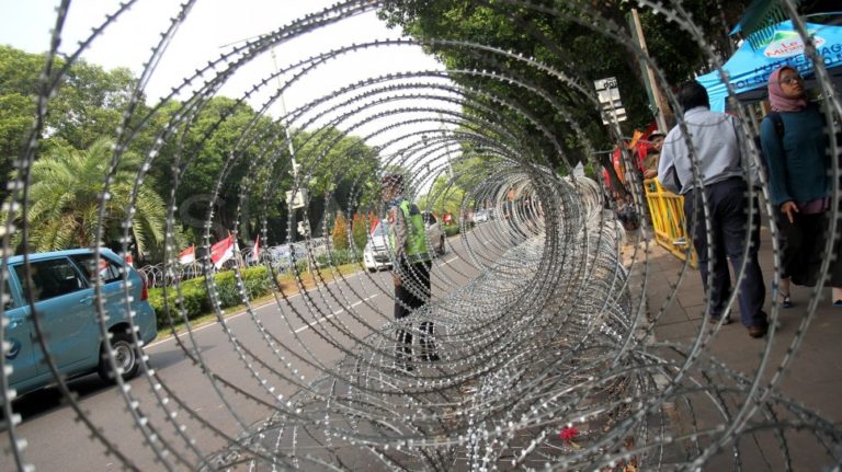 Capres-Cawapres Terpilih Ditetapkan Sore Ini, KPU Dipasang Kawat Berduri