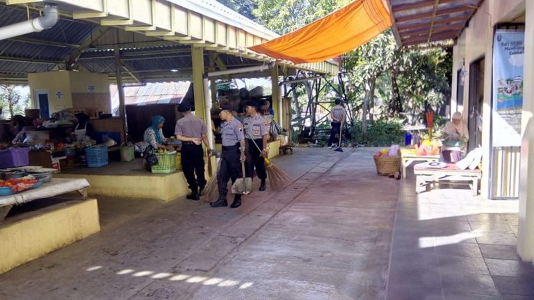 Jajaran Polres Semarang Giat Bersih-bersih Serentak di Wilayah