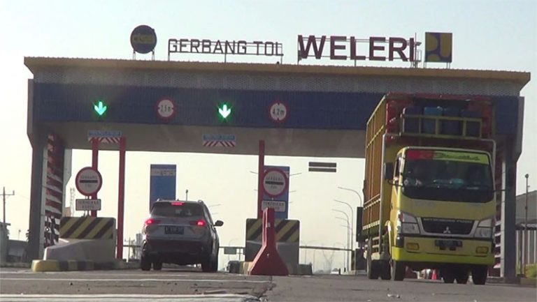 Mulai Pukul 12.00 Diberlakukan One Way Tol Kalikangkung Hingga Cikampek