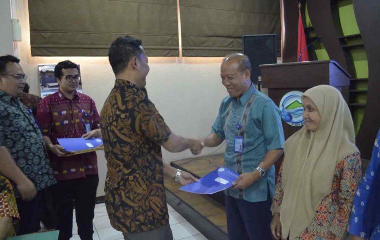 Cegah Penyimpangan Administrasi, Dirut PDAM Kabupaten Semarang Lantik 3 Petugas SPI