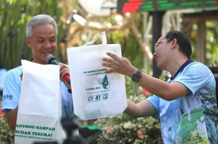 Ada Plastik dari Singkong, Ganjar: Kita Bisa Jadi Provinsi Bio Plastik