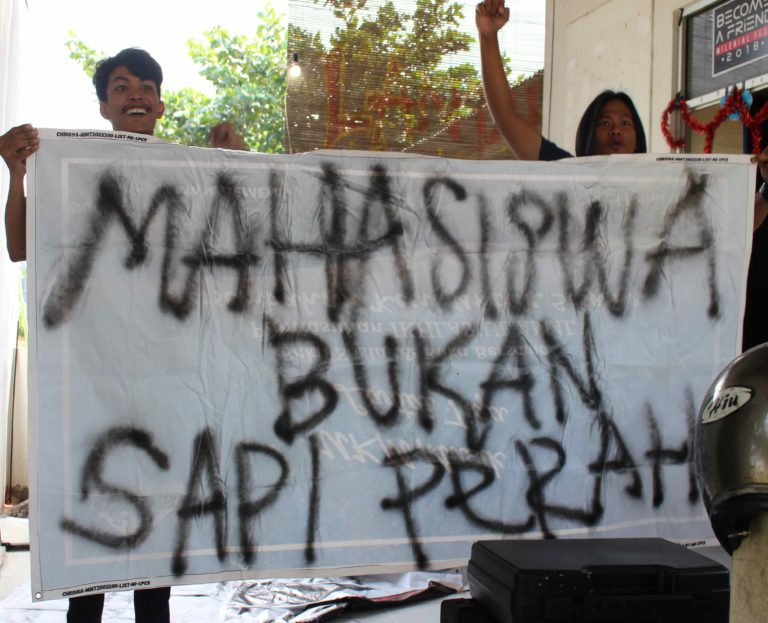 Mahasiswa Unpand Semarang Tuntut Transparansi Pengelolaan Uang Kampus