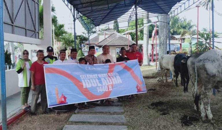 CCAI Semarang Serahkan Kurban 4 Ekor Sapi Kepada Warga Bergas