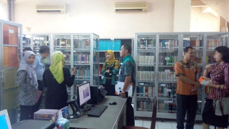 Maju Penilaian Nasional, JDIH Miliki Koleksi Buku Berumur 200 Tahun