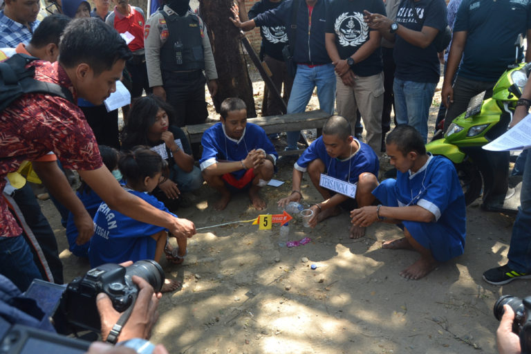 Rekonstruksi Pembunuhan Gadis dalam Karung: Leher Korban Dicekik dan Diikat