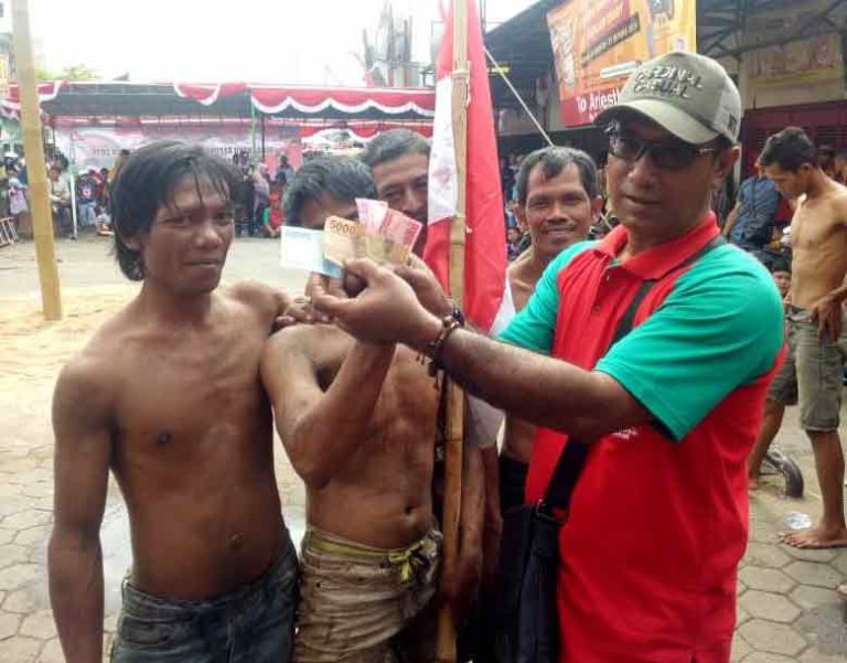 Pesta Rakyat Pasar Bandarjo: Ajang Kebersamaan Pedagang dan Sosialisasi Program