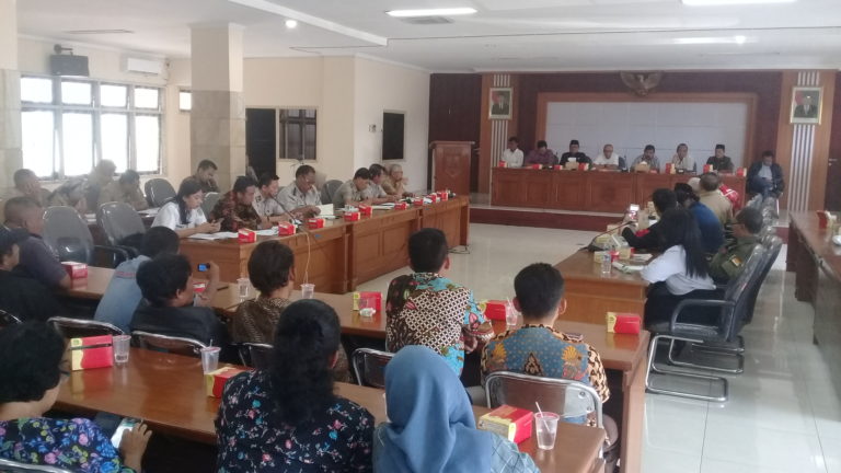 Rumah akan Digusur PT KAI, Warga Temenggungan Ambarawa Datangi DPRD
