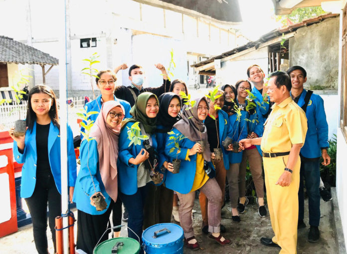 UNW-hijau