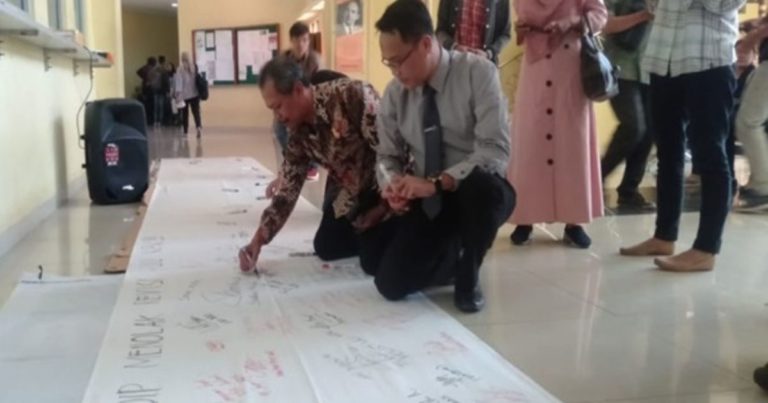 Ratusan Dosen Undip dan UGM Dukung Petisi Tolak Revisi UU KPK