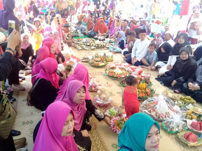 Tumpengan 1 Muharam di Pasar Babadan, Simbol Doa dan Rasa Syukur Pedagang