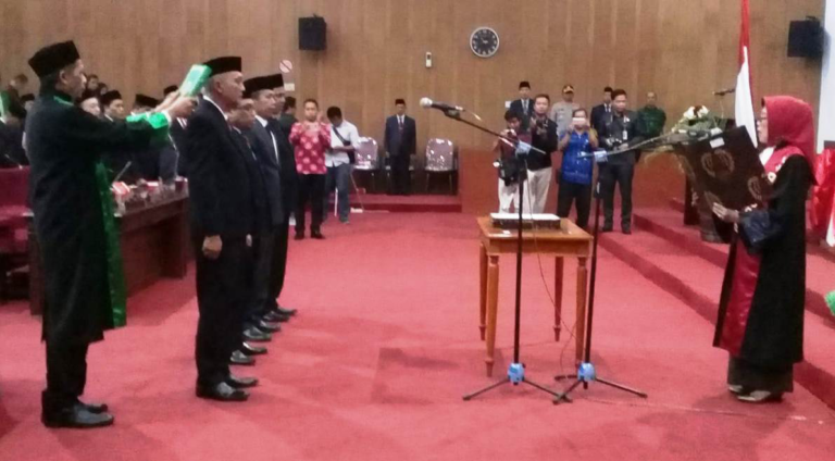 Pelantikan Dihadiri Ketua DPRD Jateng, Bondan Ingatkan Jangan Ada Kasus di DPRD