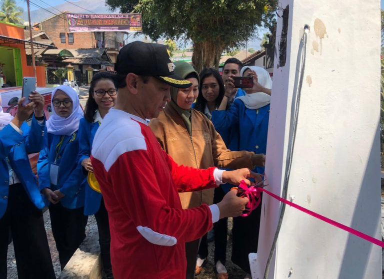 KKN UNW Ungaran Manfaatkan Taman Desa Tengaran sebagai Taman Baca