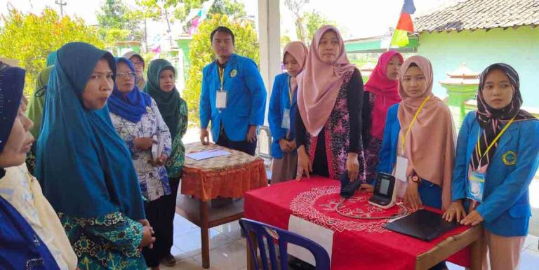 KKN UNW Latih Kader Posyandu Lansia Desa Udanwuh Deteksi Alzheimer