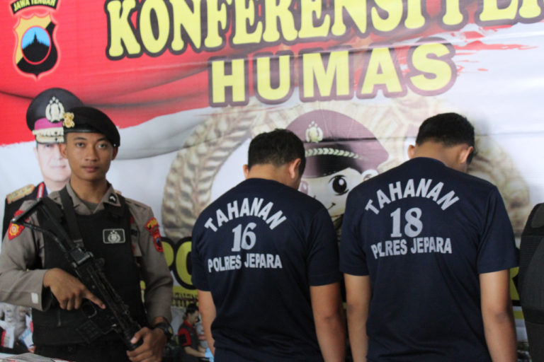 Takut Kehamilan Diketahui Orangtua, Pasangan Gelap Buang Bayi ke Sungai