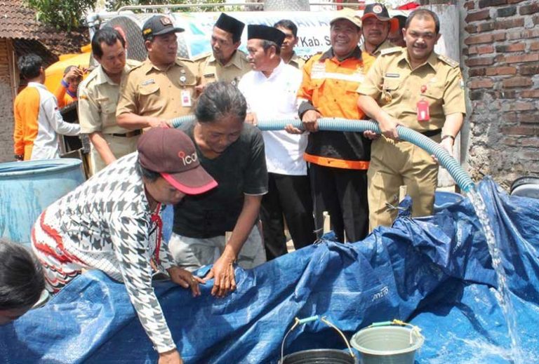 Warga Ngropoh Didroping Air Bersih, Wabup: Pemkab Siapkan 1,5 Juta Liter untuk Desa Kekeringan