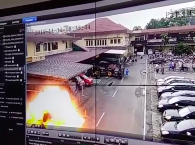 Bom Bunuh Diri Meledak di Medan, Polrestabes Semarang Tutup Gerbang