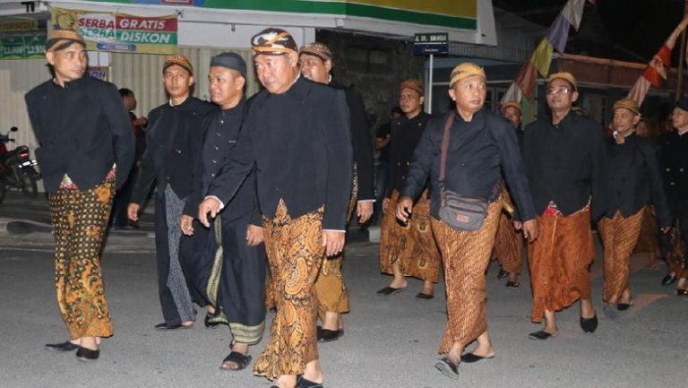 Diduga Kelelahan Ikuti Kirab Pusaka Sejauh 2 Km, Kepala BKD Blora Meninggal   