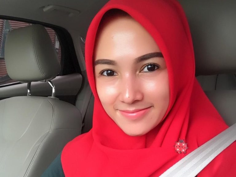 Tak Tahan Dimusuhi Istri Pertama Limbad, Benazir Endang Gugat Cerai