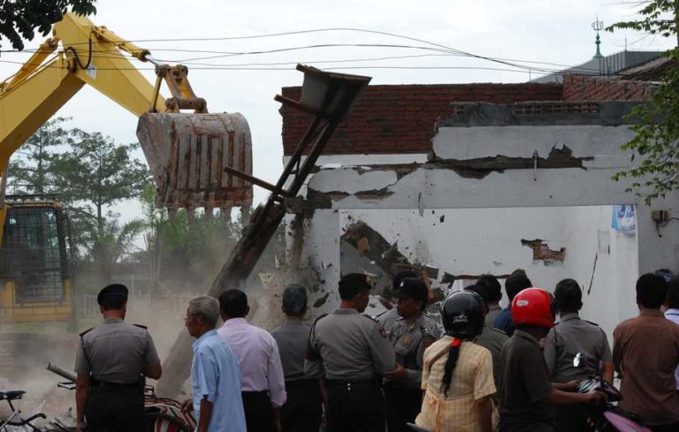 PT KAI Bongkar Rumah Warga Temenggungan Ambarawa, Pengacara akan Gugat ke Polda