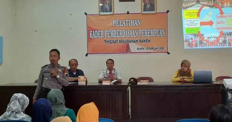 AKP Mudjiyono Edukasi Bahaya Radikalisme kepada Ibu-ibu Kelurahan Bawen