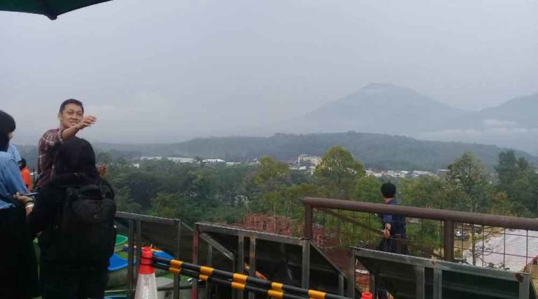 Prakiraan Cuaca Ungaran Kamis 13 Februari 2020, Berawan hingan Hujan Ringan