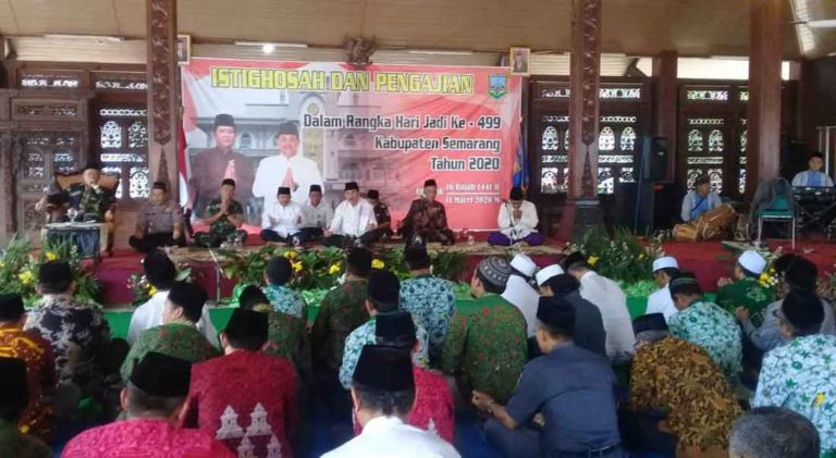Pengajian HUT ke-499 Kabupaten Semarang, KH Usman Ingatkan Jaga Persatuan