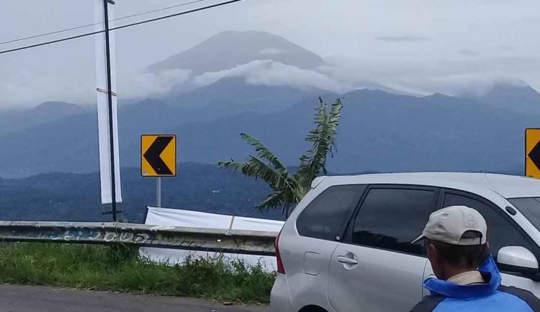 Prakiraan Cuaca Ungaran Sabtu 4 April 2020, Hujan Sedang di Siang Hari