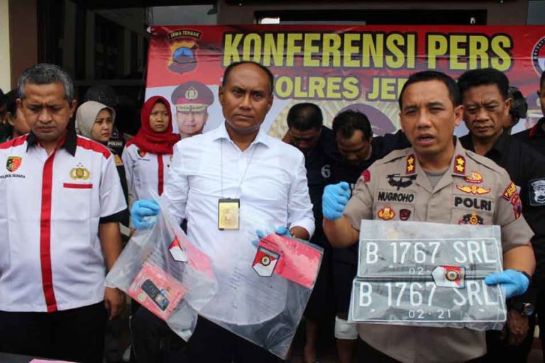 Sempat Tenggelamkan Korban ke Sungai, Pembunuh Sopir Taksi Online Jepara Ditangkap