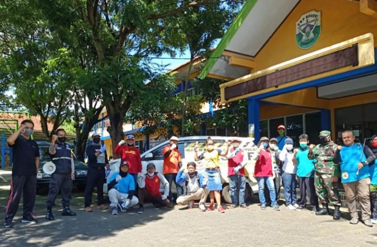 Alumni Espero Ungaran Cegah Covid-19, Bagikan Ribuan Masker dan Hand Sanitizer