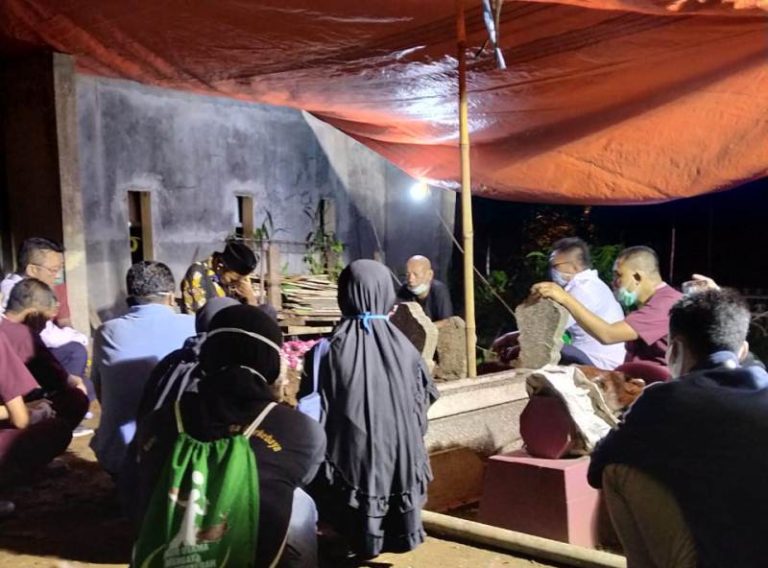Kronologi Penolakan Jenazah Covid-19: Tetangga Almarhumah Menyayangkan