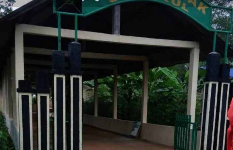 Belum Ada Sosialisasi, Pemakaman Jenazah Positif Corona di Ungaran Ditolak Warga