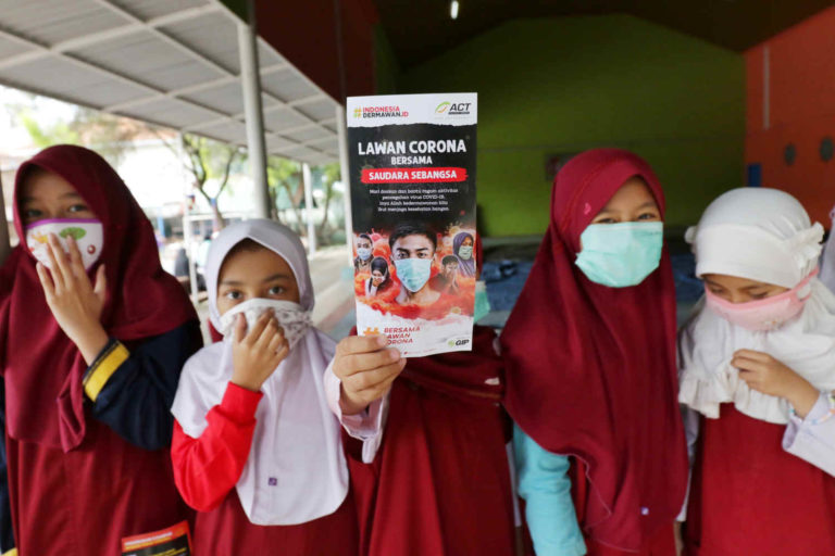 Pemerintah Anjurkan Keluar Rumah Harus Pakai Masker, Ini Penjelasan Jubir Penanganan Covid-19