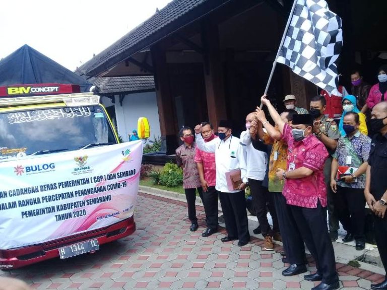 3.000 Paket Sembako Dibagikan 2.406 KK Terdampak Covid-19