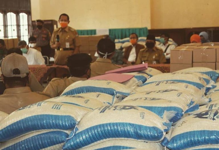 Warga Pendatang di Kabupaten Semarang juga Dapat Bantuan Sembako